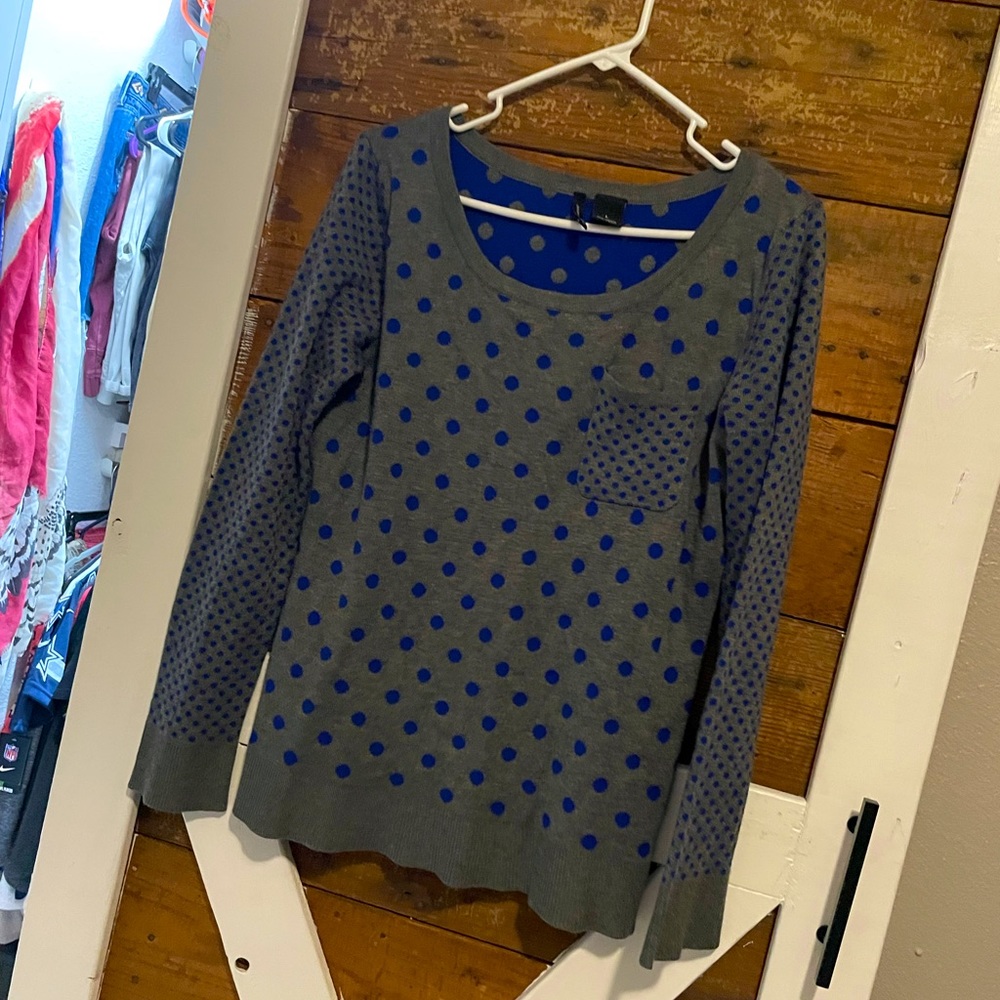 Polka dot sweater with pocket!!!